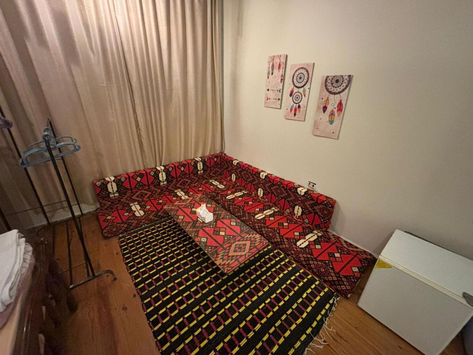 غرفة في مدينة نصر موقع متميز وسط المدينة للرجال فقط Homestay