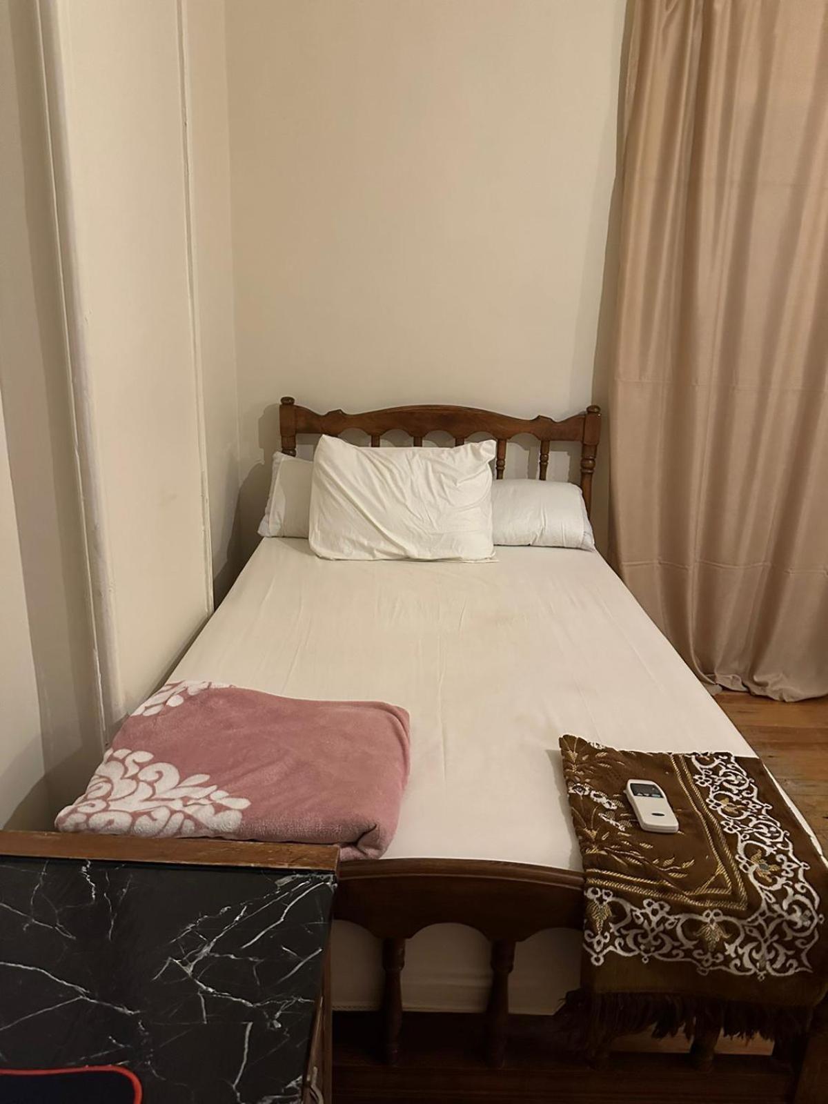 Homestay غرفة في مدينة نصر موقع متميز وسط المدينة للرجال فقط