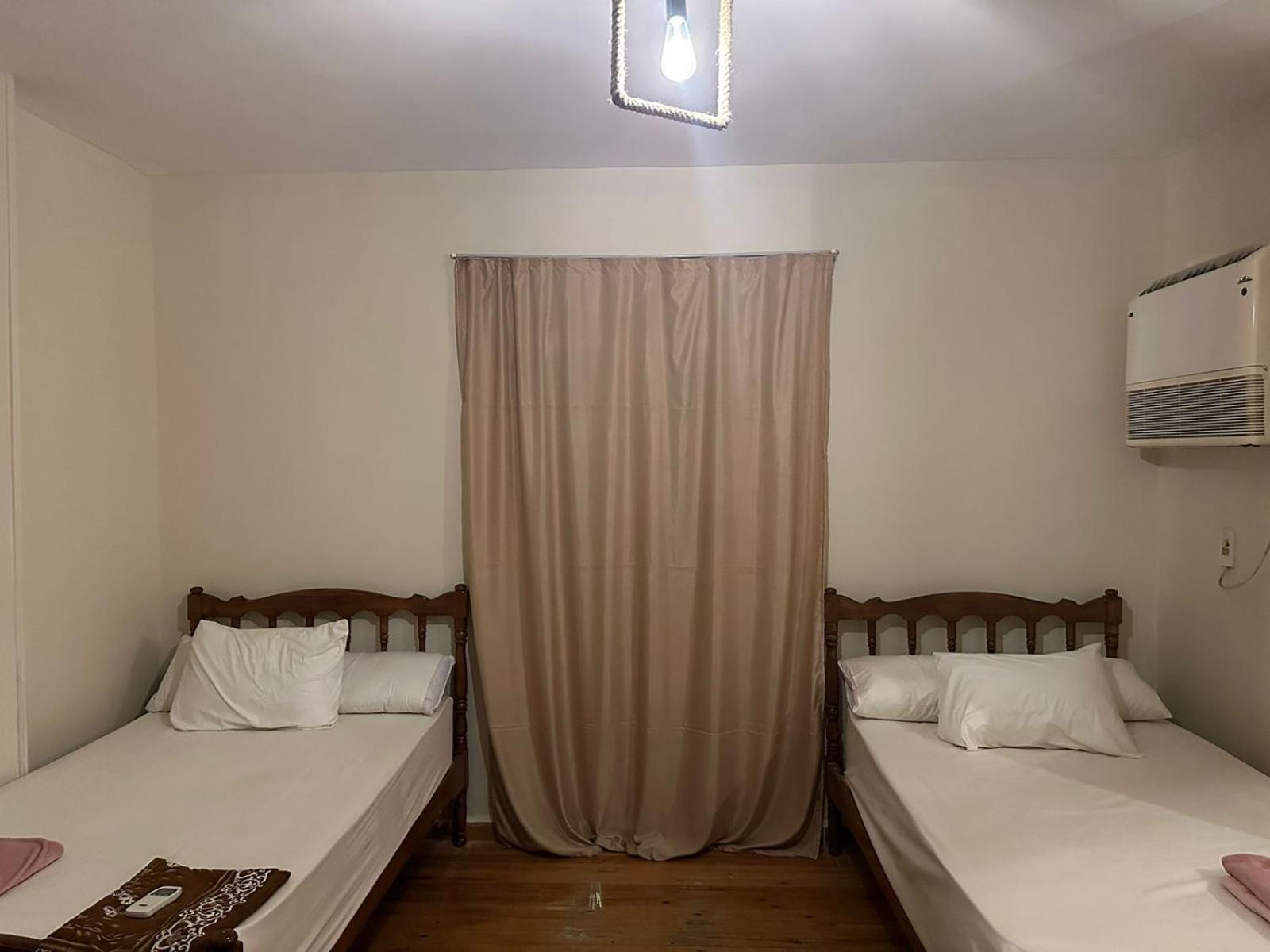 غرفة في مدينة نصر موقع متميز وسط المدينة للرجال فقط Homestay *