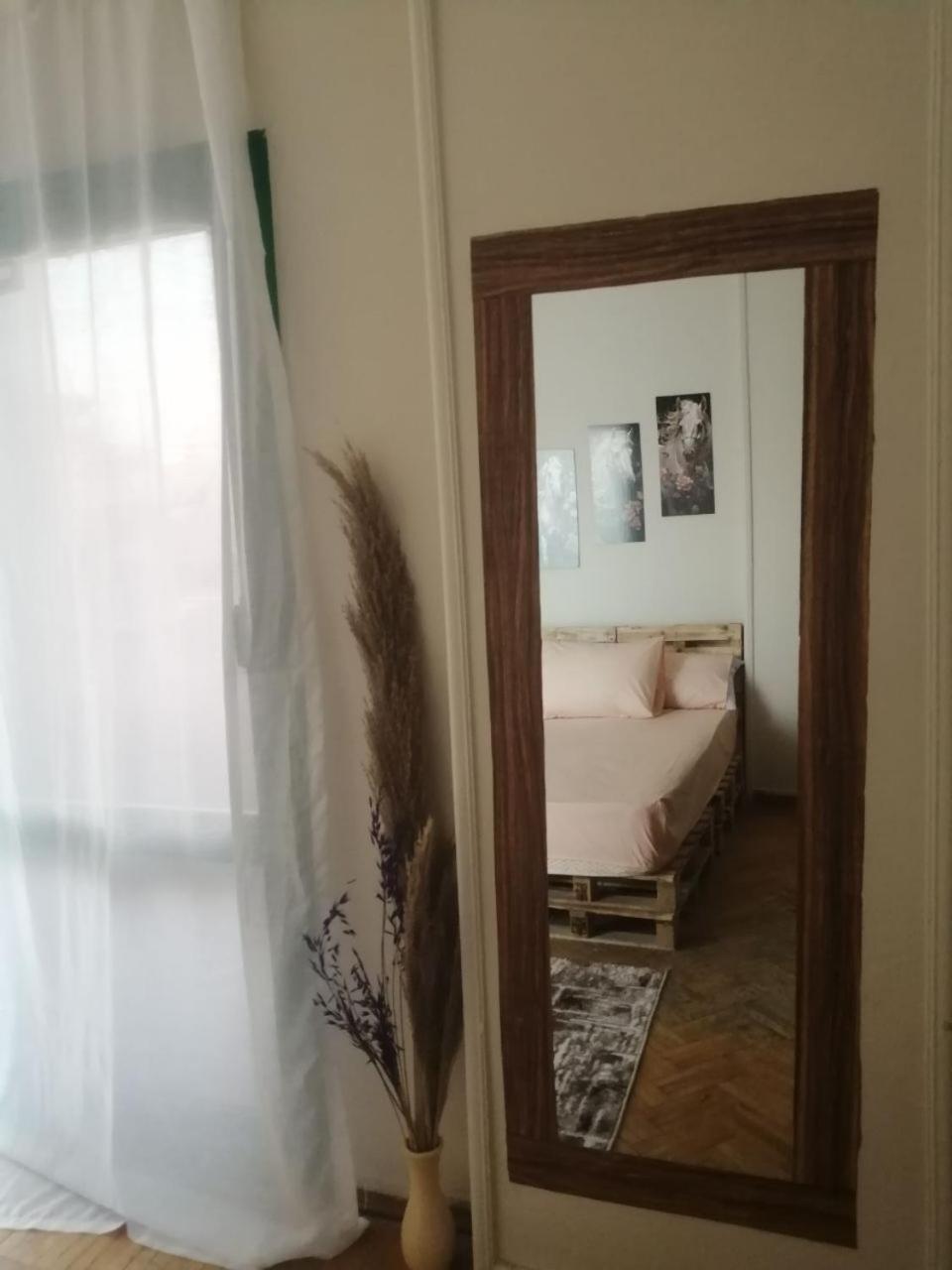 غرفة في مدينة نصر موقع متميز وسط المدينة للرجال فقط Homestay *